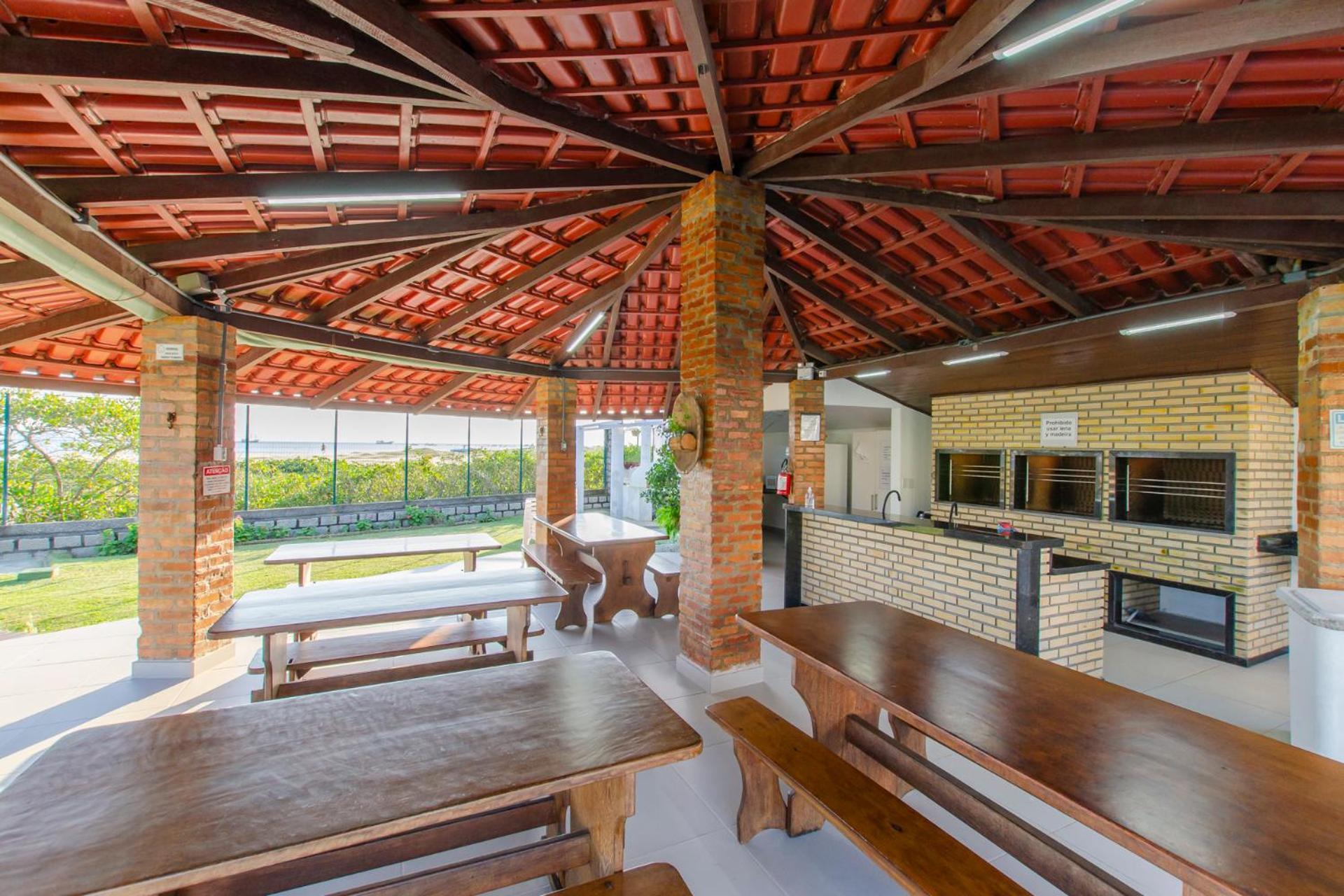 Apto Pe Na Areia Em Condominio Com Piscina N1298 Florianopolis Ngoại thất bức ảnh